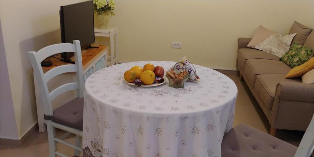 The House By The Mulberry Tree Apartman Neve Ilan Kültér fotó